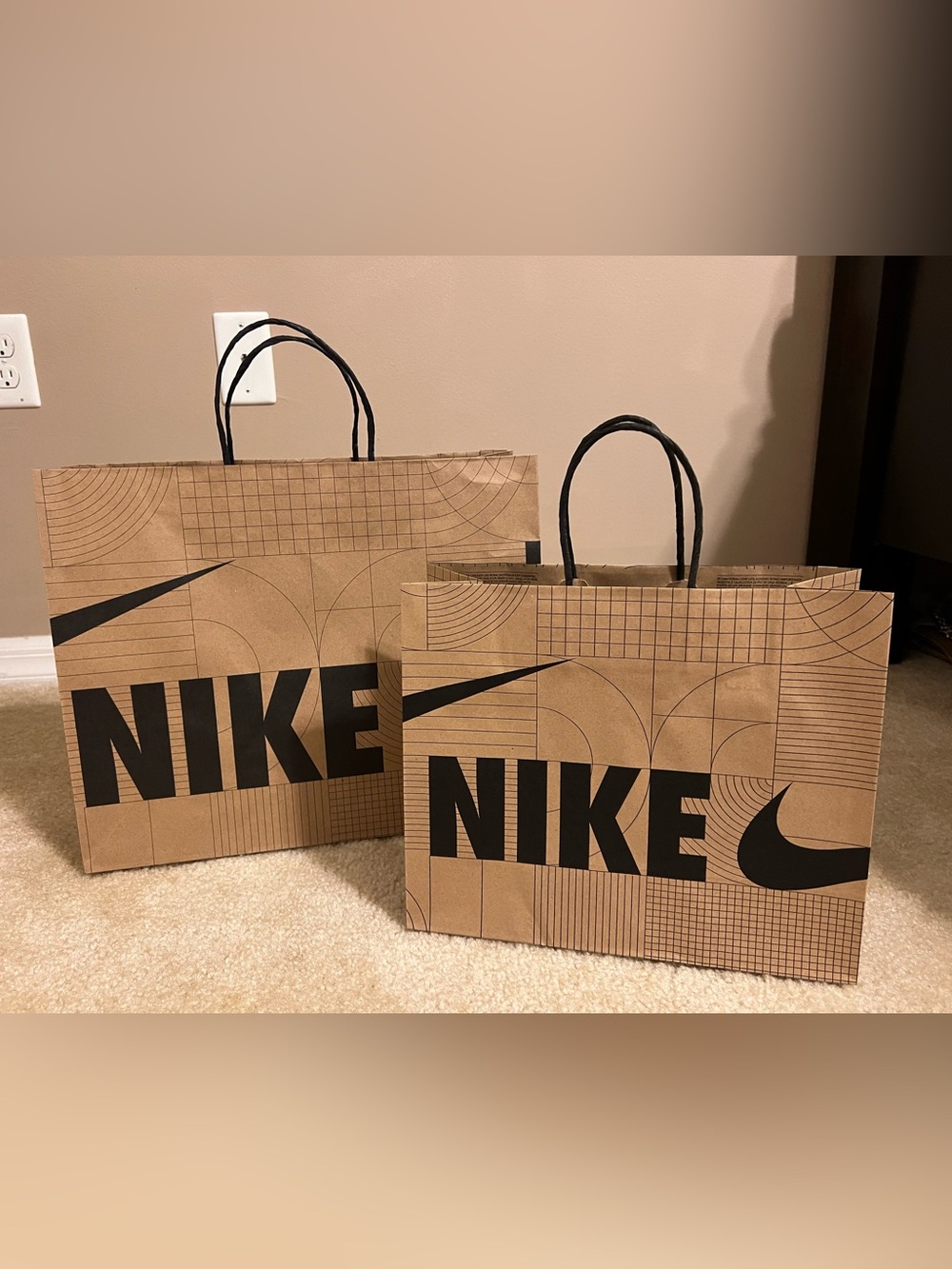 Nike Paper Shopping Bags Bundle of 4